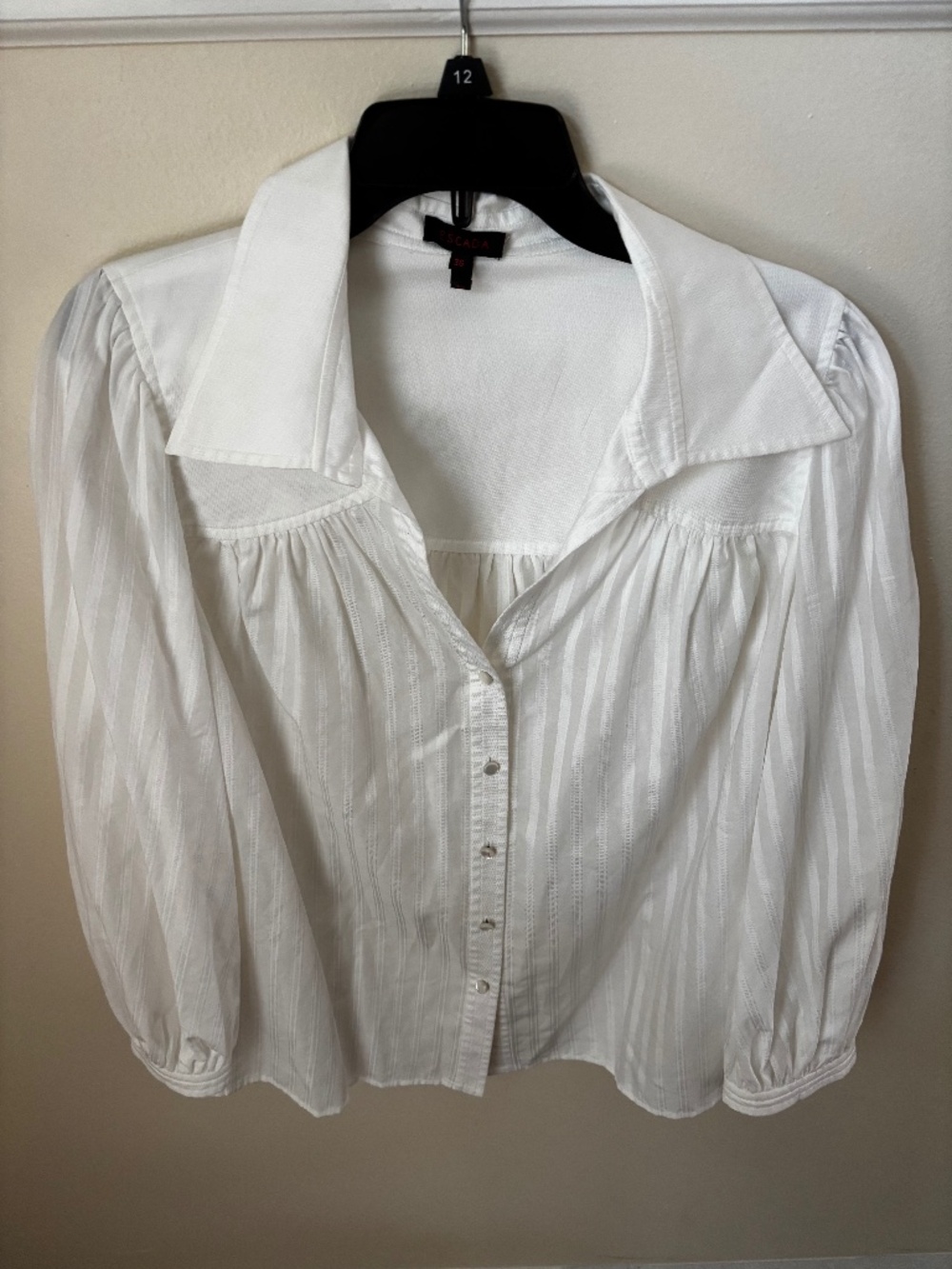 Escada White Button Front Shirt 36 pearl puff sleeve
